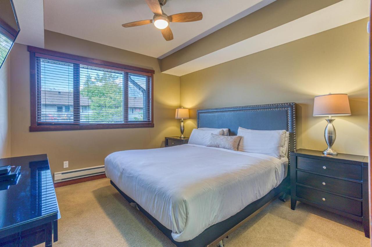 Rundle Rise - Spacious Condo Steps From Main Street Канмор Экстерьер фото